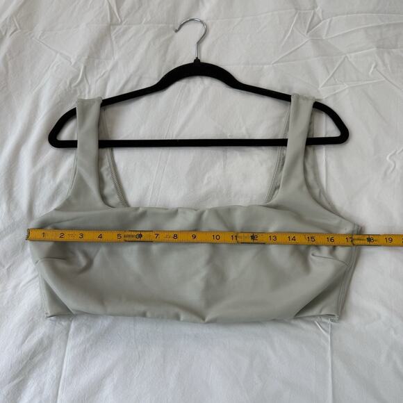 Skims Women's Size 2X Gray Faux‎ Leather Scoop Neck Bralette Bra Kim K - Picture 10 of 11